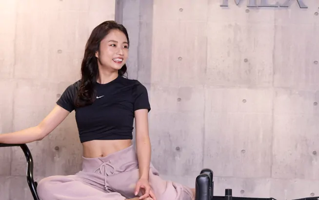 笑顔の女性